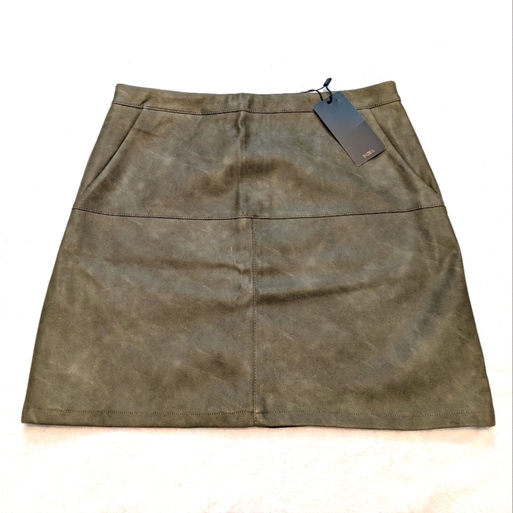Shinestar Olive Green Leather Mini Skirt Size Large